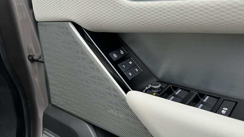 Land Rover Range Rover Velar 3.0 D300 MHEV HST 5dr Auto Diesel Estate